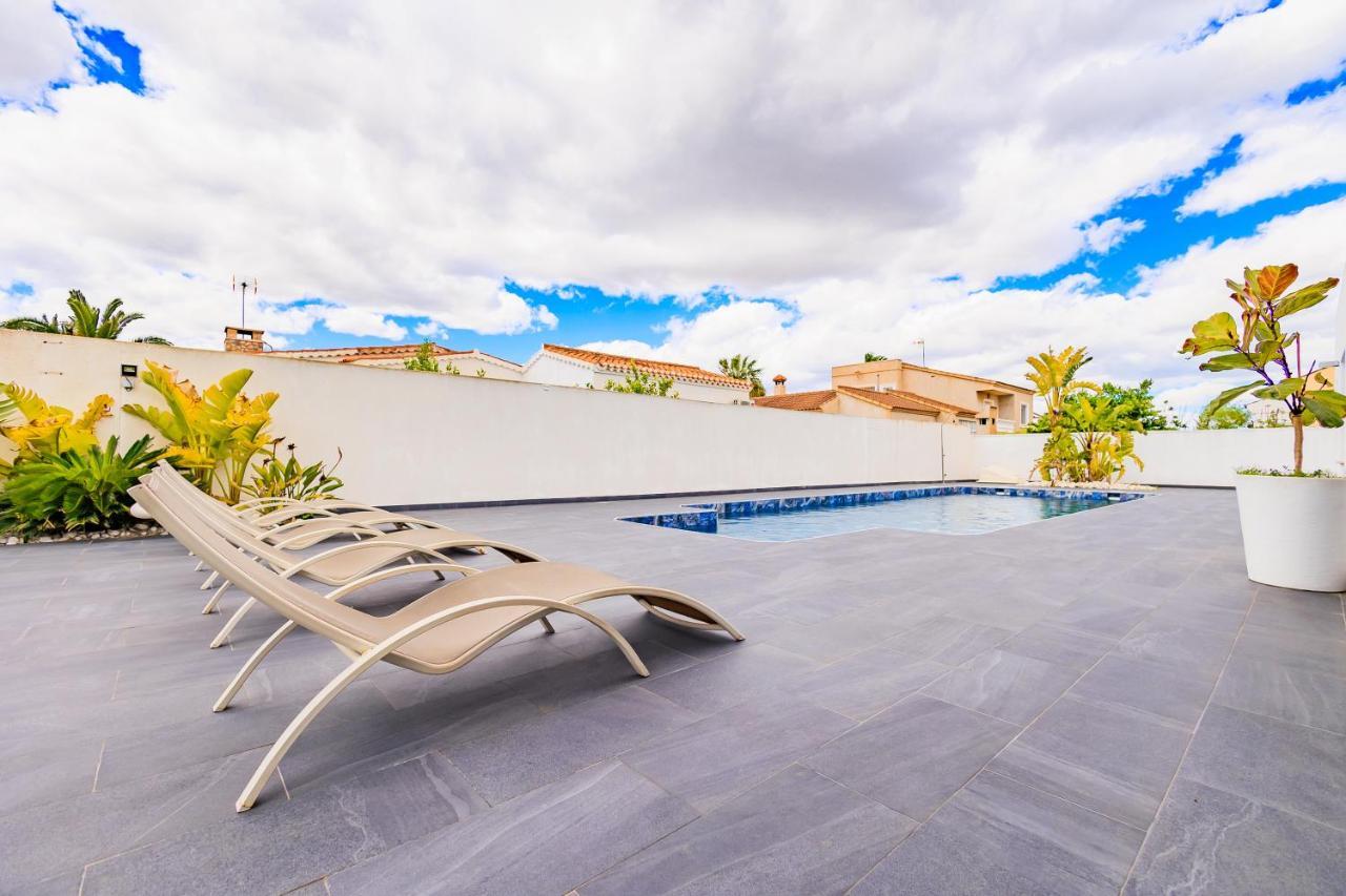Villa Mi Sol Торевьиа Экстерьер фото